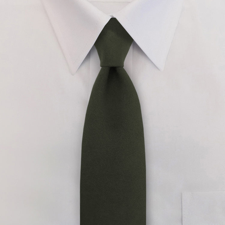 Clip-on tie